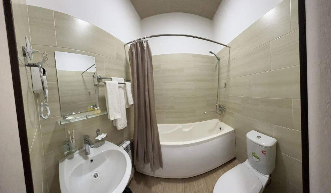 Hotel Aral Нукус Экстерьер фото