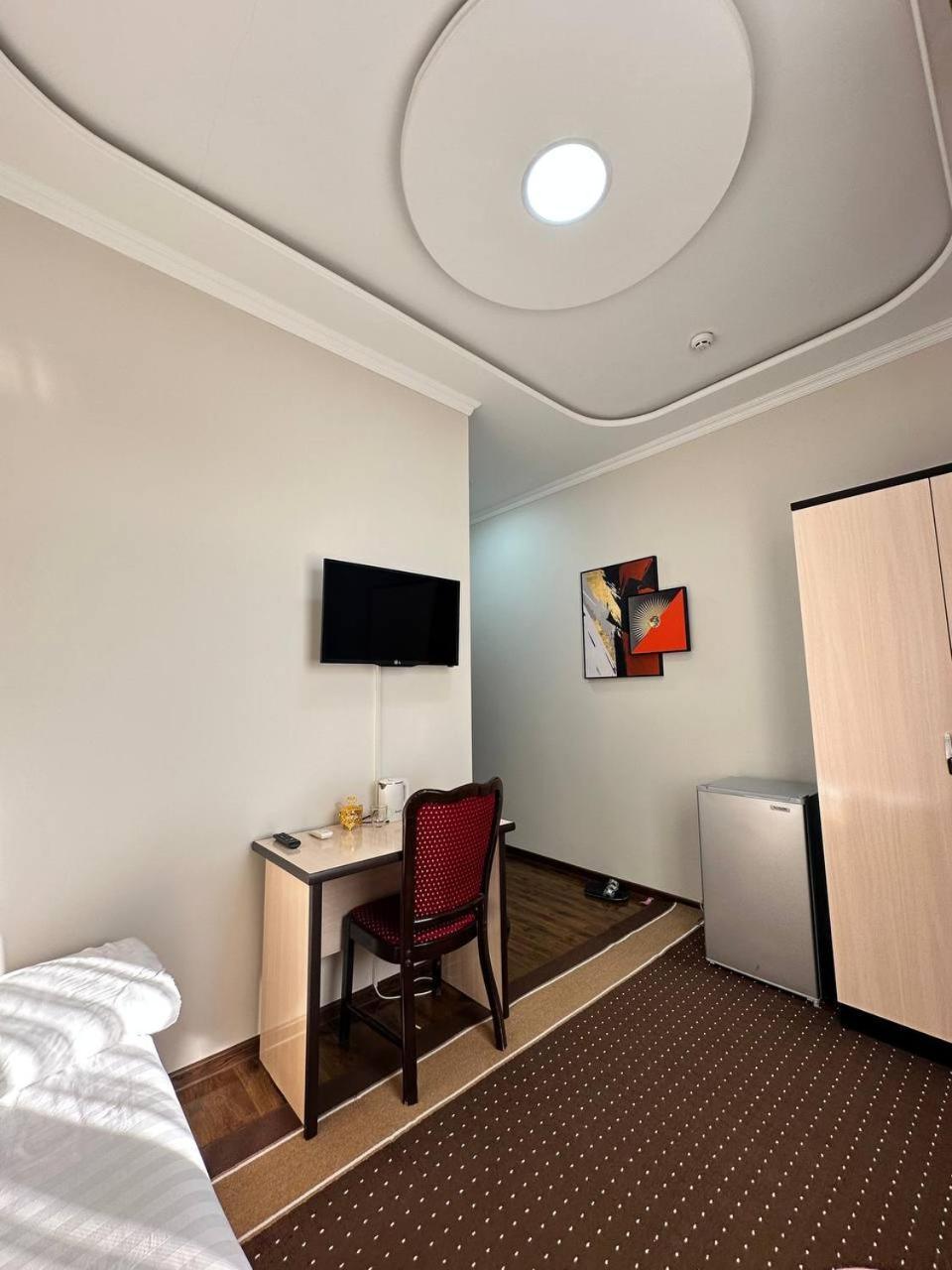 Hotel Aral Нукус Экстерьер фото